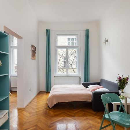 Welcoming Flat In Vinohrady By Prague Days Apartment Екстериор снимка